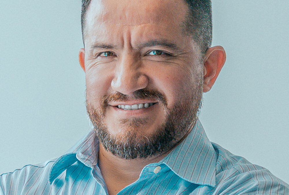 José Cisneros